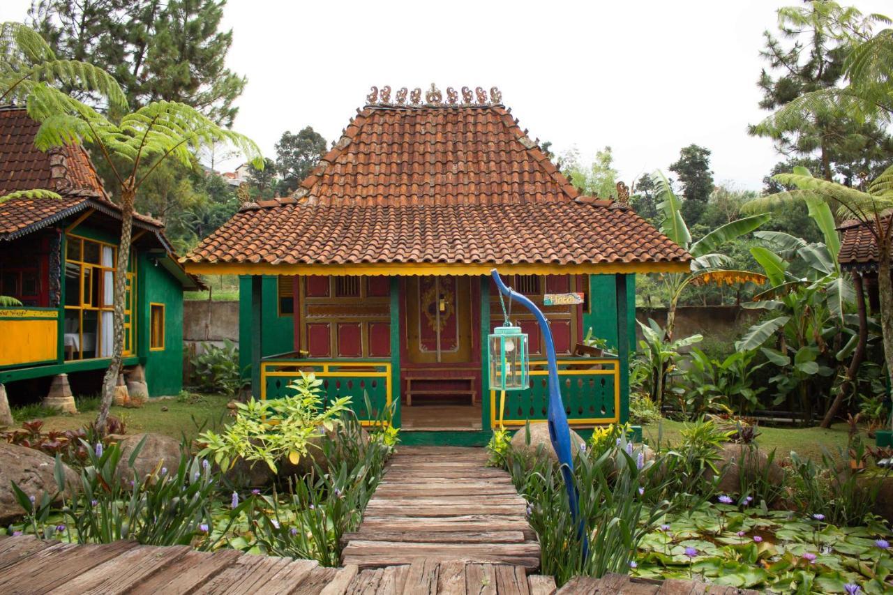 Jadul Village Resort Lembang Exteriör bild