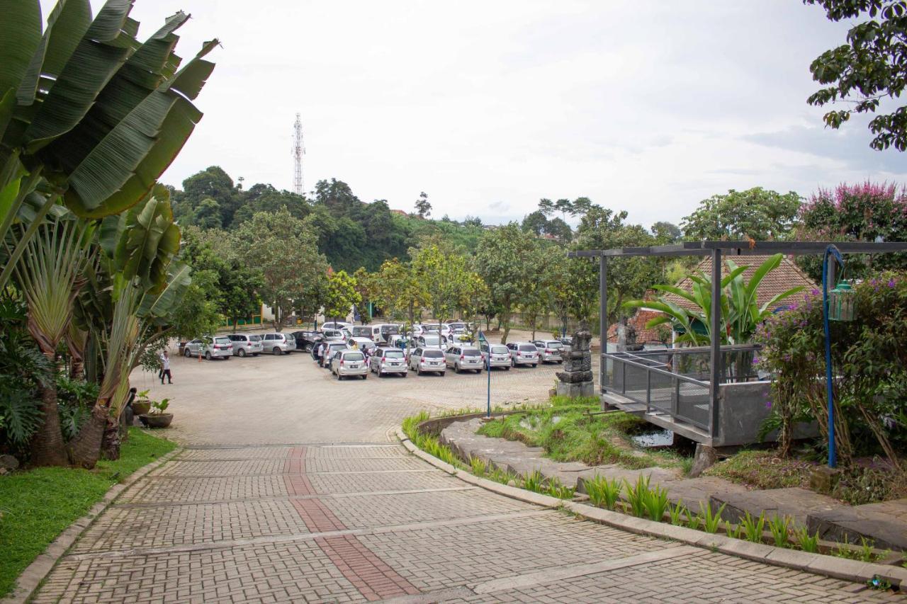 Jadul Village Resort Lembang Exteriör bild
